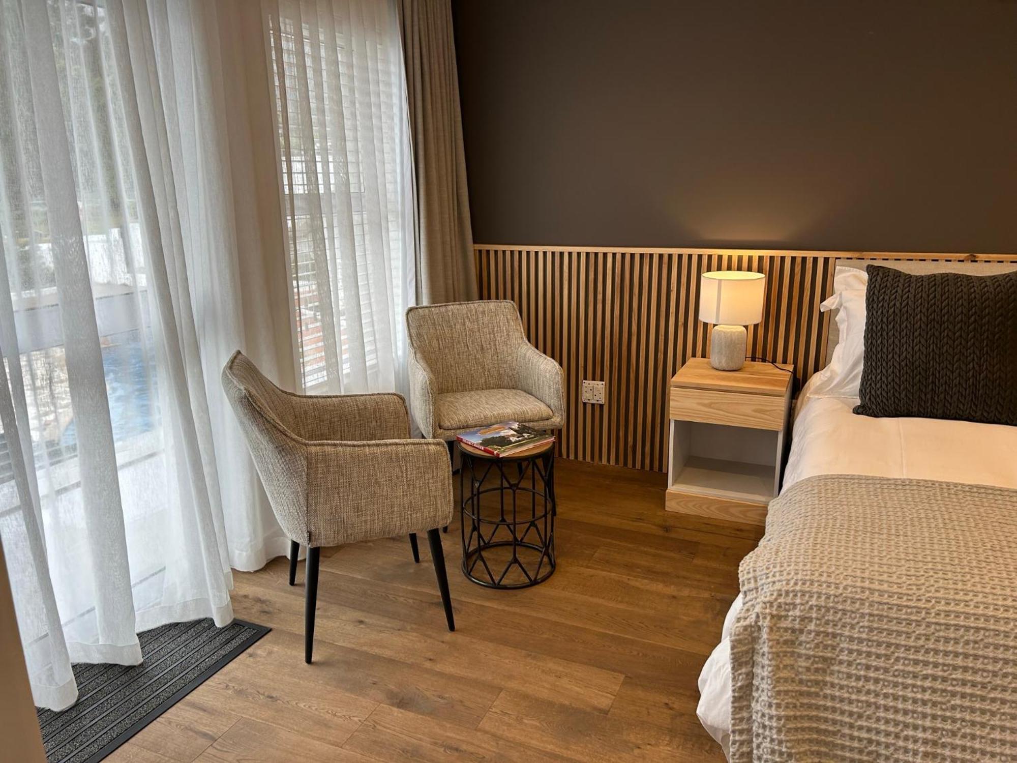 Mirabelle Guesthouse Франшхоек Екстериор снимка