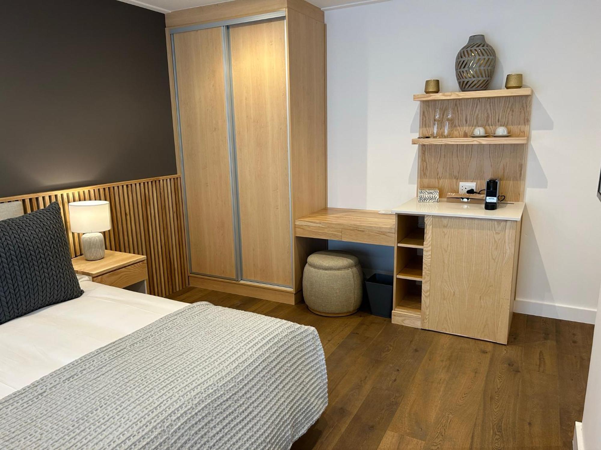 Mirabelle Guesthouse Франшхоек Екстериор снимка